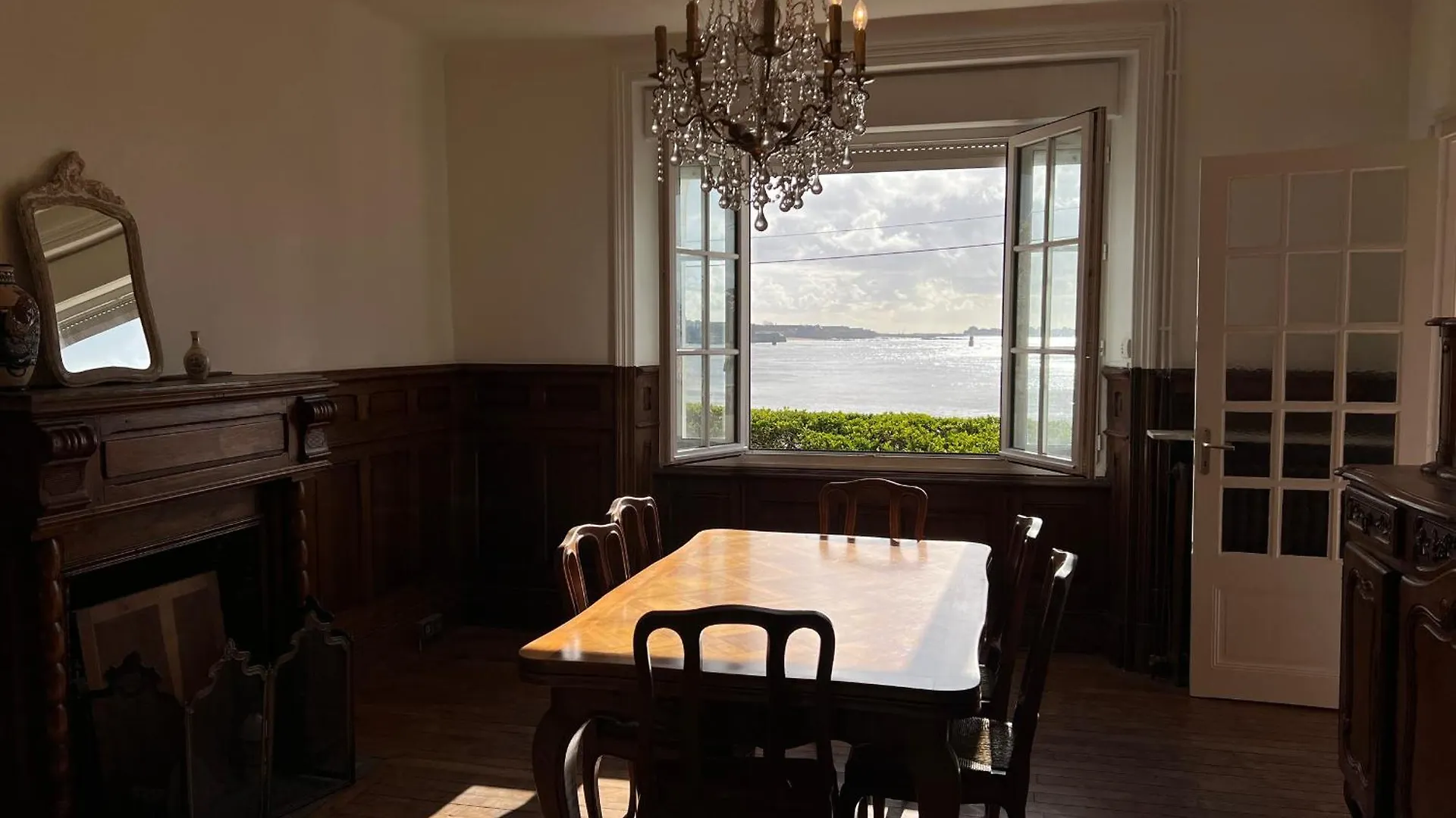 펜션 Maison Familiale En Front De Mer A Larmor-Plage - 9 Couchages, Proche Du Centre Et Du Casino - Fr-1-349-223